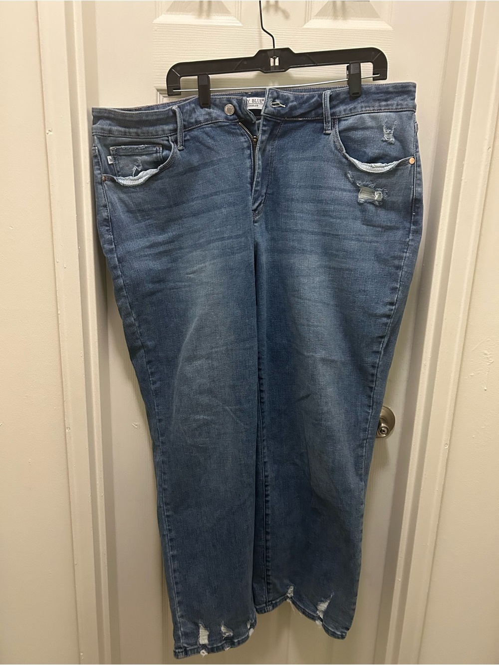 Judy Blue Medium Blue Women's Jeans - Picture 2 of 8